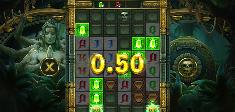 When a successful combination falls on the field, the played symbols disappear, starting a cluster