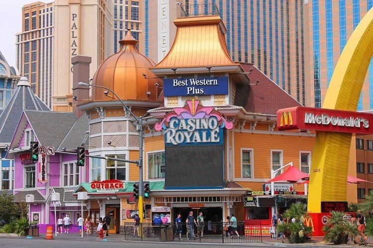 Casino Royale в западном Вегасе